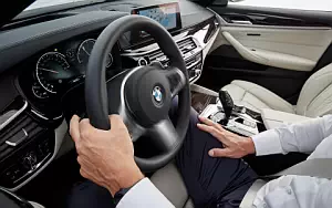   BMW 540i Sedan M Sport - 2017