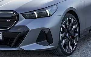   BMW i5 M60 xDrive (Frozen Pure Grey) - 2023