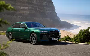   BMW i7 M70 xDrive (Aurora Diamond Green) - 2023
