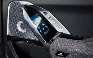   BMW i7 M70 xDrive (Two Tone Liquid Copper Sapphire Black) - 2023