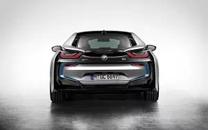   BMW i8 - 2013