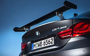   BMW M4 GTS - 2009