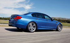   BMW M5 Sedan F10 - 2011
