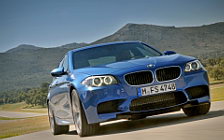   BMW M5 Sedan F10 - 2011