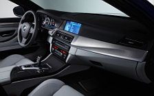  BMW M5 Sedan F10 - 2011