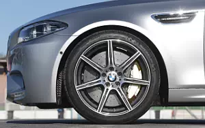   BMW M5 - 2013