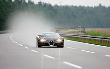   Bugatti Veyron - 2005