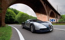  Bugatti Veyron - 2005