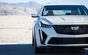   Cadillac CT5-V Blackwing - 2021