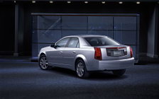   Cadillac CTS - 2003