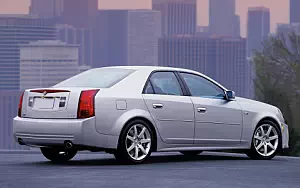   Cadillac CTS-V - 2004