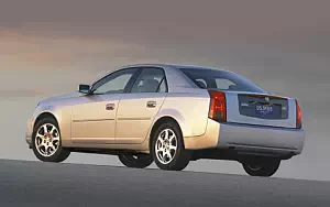   Cadillac CTS - 2004