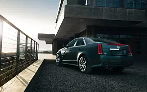   Cadillac CTS-V - 2011