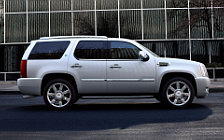   Cadillac Escalade Hybrid - 2011