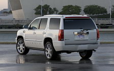   Cadillac Escalade Hybrid - 2011