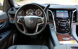   Cadillac Escalade - 2014