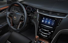   Cadillac XTS - 2013