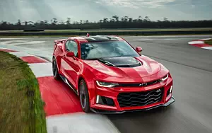   Chevrolet Camaro ZL1 - 2016