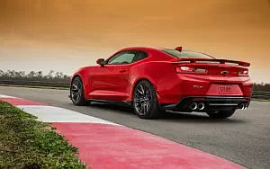   Chevrolet Camaro ZL1 - 2016