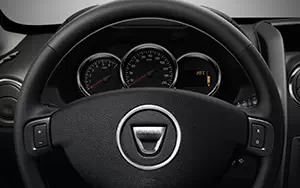   Dacia Duster - 2013