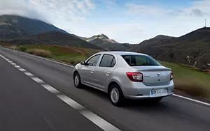   Dacia Logan - 2012