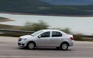   Dacia Logan - 2012