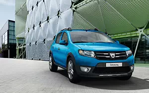   Dacia Sandero Stepway - 2012