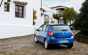   Dacia Sandero - 2012