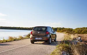   Dacia Sandero - 2016