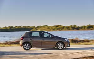   Dacia Sandero - 2016