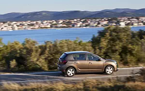   Dacia Sandero - 2016