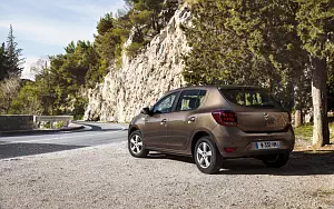   Dacia Sandero - 2016