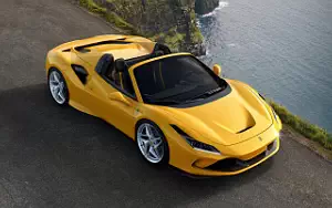   Ferrari F8 Spider - 2020