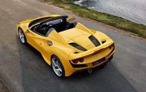   Ferrari F8 Spider - 2020
