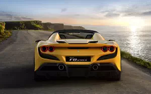   Ferrari F8 Spider - 2020