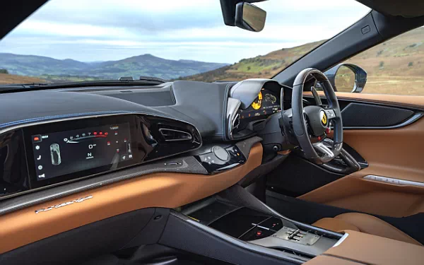 ���� ���������� Ferrari Purosangue UK-spec - 2023