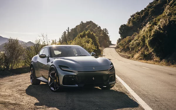 ���� ���������� Ferrari Purosangue US-spec - 2023