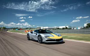   Ferrari SF90 Stradale Assetto Fiorano - 2020