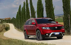   Fiat Freemont Cross - 2014