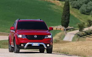   Fiat Freemont Cross - 2014
