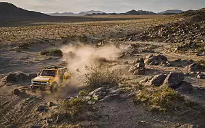   Ford Bronco 2-Door Black Diamond Sasquatch Package - 2020