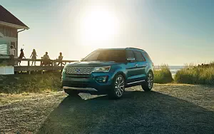   Ford Explorer Platinum - 2016