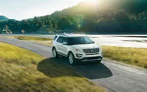  Ford Explorer Platinum - 2016