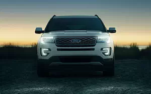   Ford Explorer Platinum - 2016
