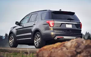   Ford Explorer Platinum - 2016