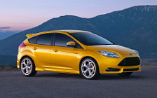   Ford Focus ST US-spec - 2011