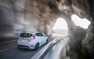   Ford Fiesta ST200 - 2016