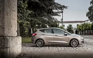   Ford Fiesta Vignale 5door - 2017