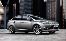  Ford Focus Sedan - 2011
