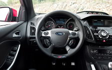   Ford Focus ST Wagon - 2011
